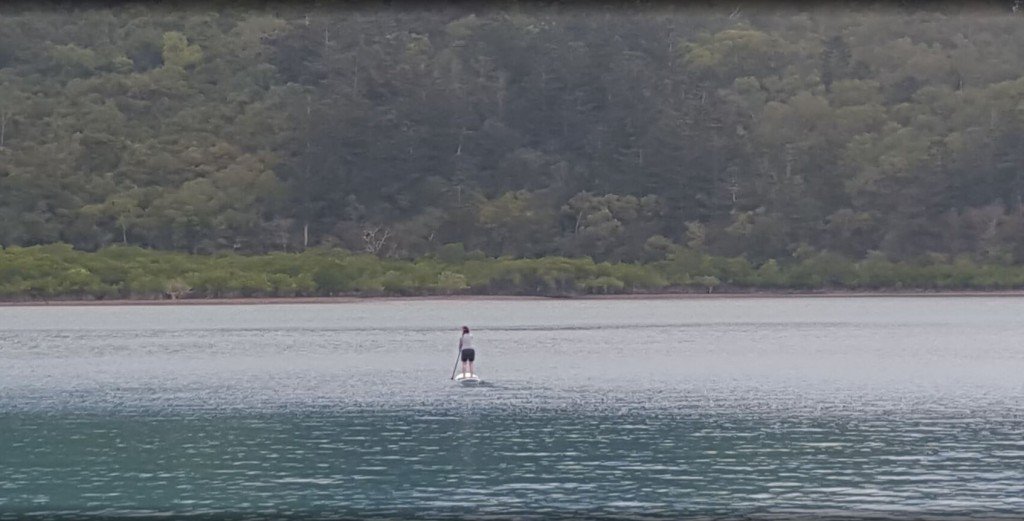 Sanna stand up paddle boarding